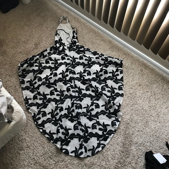 elegant dress - Picture 3 of 6